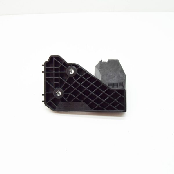 NEW SKODA KAROQ NU REAR RIGHT HEADLAMP HOLDER 57A804594 ORIGINAL - Image 2