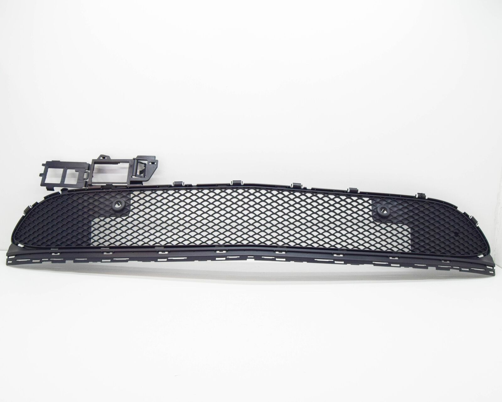 NEW MERCEDES-BENZ CLA COUPE C117 FRONT BUMPER LOWER GRILLE A1178801500 ORIGINAL 2 NEW MERCEDES-BENZ CLA COUPE C117 FRONT BUMPER LOWER GRILLE A1178801500 ORIGINAL - Image 2