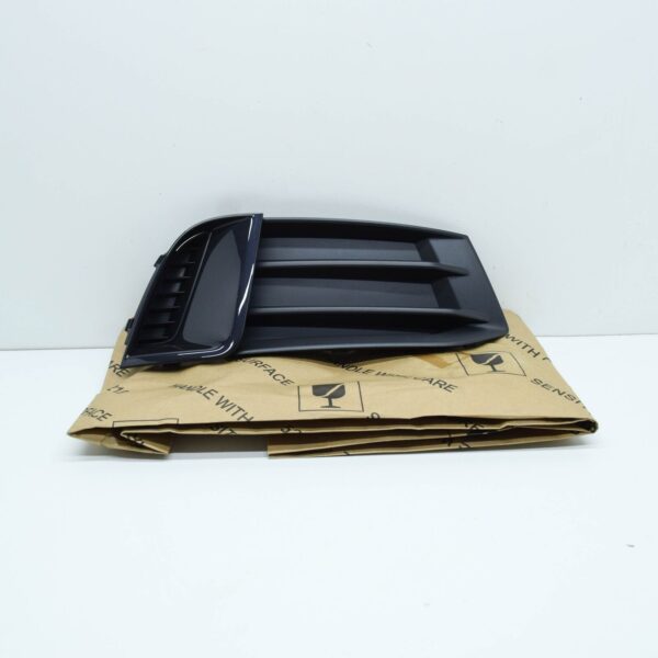 NEW AUDI A3 CABRIO 8V FRONT RIGHT AIR GUIDE GRILLE 8V5807672ESM - Image 2