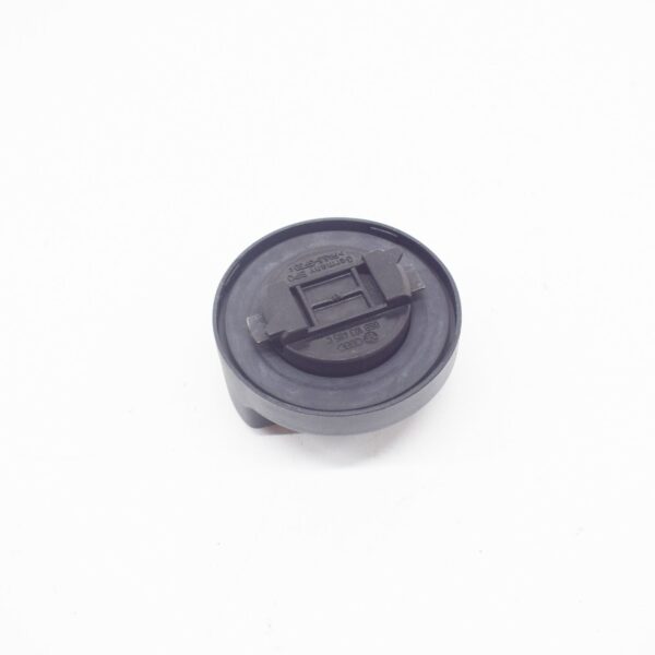 NEW AUDI A3 8P1 OIL FILLER CAP 06B103485C ORIGINAL - Image 2