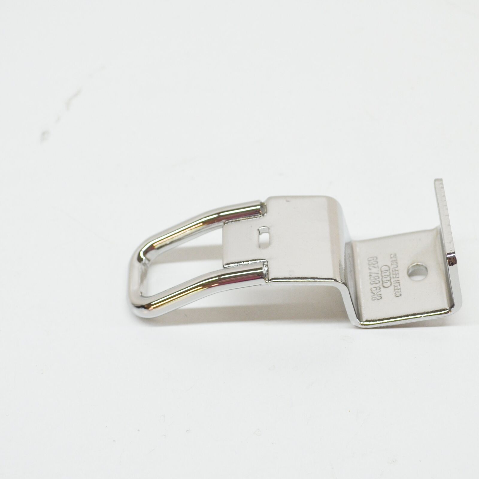 NEW AUDI A4 B8 REAR LEFT CHILD SEAT ATTACHMENT HOLDER 8K9887269 2 NEW AUDI A4 B8 REAR LEFT CHILD SEAT ATTACHMENT HOLDER 8K9887269 - Image 2