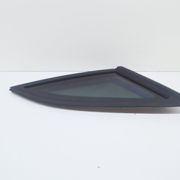 NEW AUDI Q3 8U REAR RIGHT DOOR SIDE WINDOW QUARTER GLASS 8U0845300BNVB ORIGINAL - Image 2