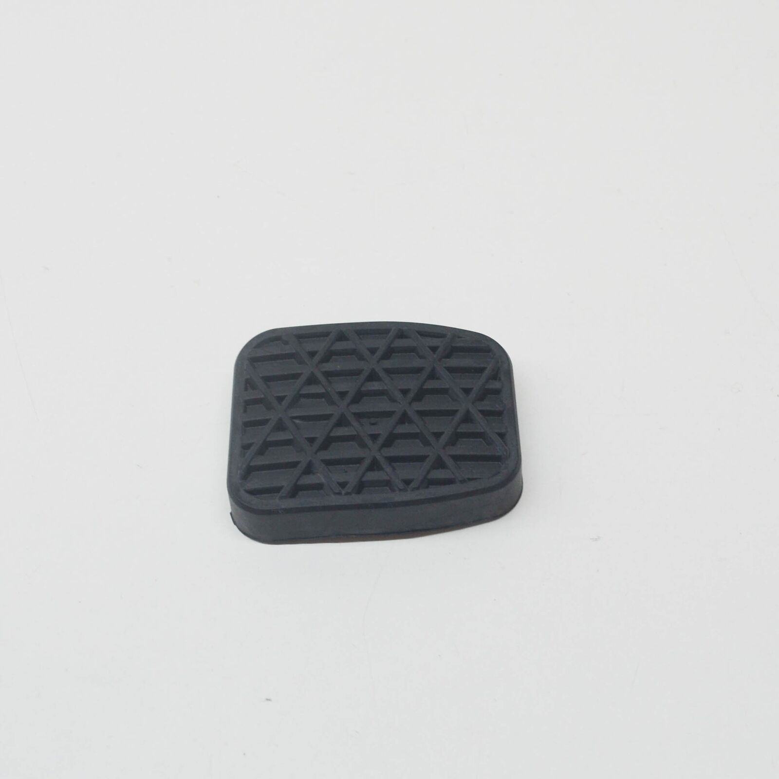 NEW MERCEDES-BENZ C-CLASS W203 BRAKE CLUTCH PEDAL COVER A2012910082 ORIGINAL 2 NEW MERCEDES-BENZ C-CLASS W203 BRAKE CLUTCH PEDAL COVER A2012910082 ORIGINAL - Image 2