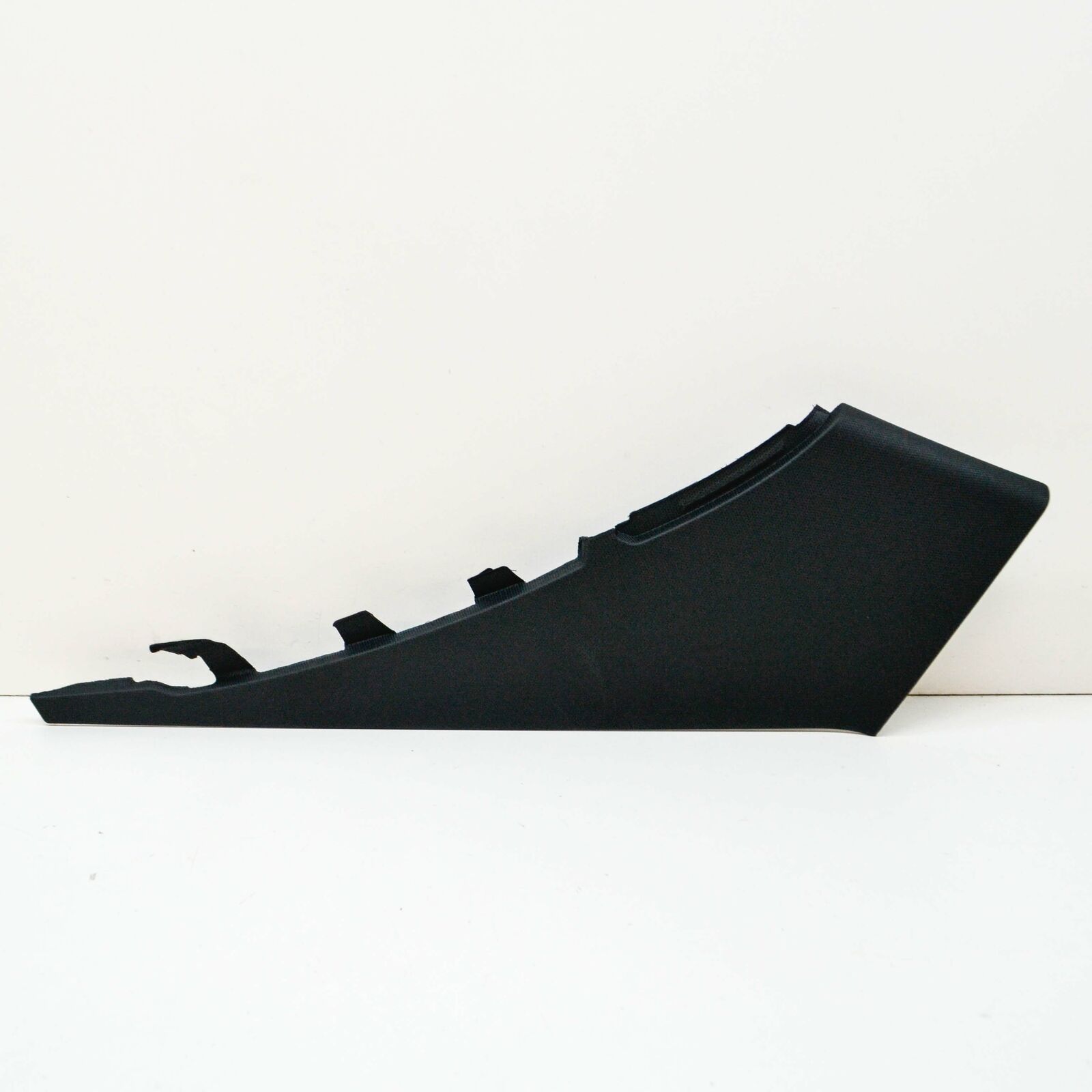 NEW AUDI A5 8W6 COUPE REAR RIGHT UPPER C-PILLAR TRIM 8W6867288AV48 2 NEW AUDI A5 8W6 COUPE REAR RIGHT UPPER C-PILLAR TRIM 8W6867288AV48 - Image 2