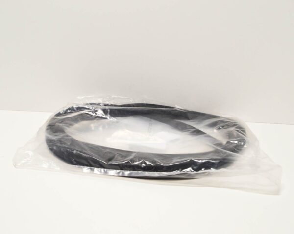 NEW MERCEDES-BENZ G W463 FRONT WINDSCREEN SEAL A4606710320 ORIGINAL - Image 2
