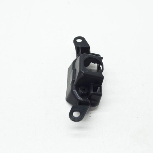 NEW AUDI Q3 F3 SPORTBACK FRONT PARK ASSIST CAMERA BRACKET 83A853231 ORIGINAL - Image 2