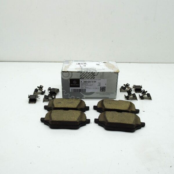 NEW MERCEDES-BENZ GLE W167 REAR BRAKE PADS SET A0004207203 ORIGINAL - Image 2