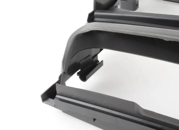 NEW MERCEDES-BENZ ML W164 RADIATOR AIR DEFLECTOR SHIELD A1645000416 ORIGINAL - Image 2