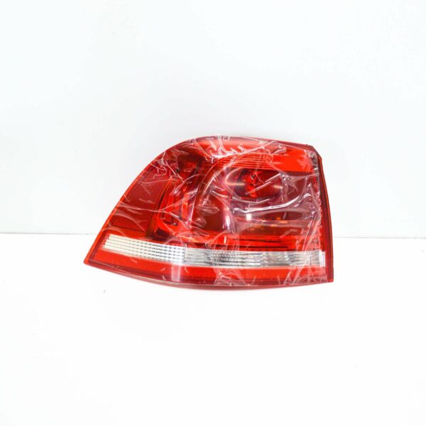 NEW VOLKSWAGEN TOUAREG 7P REAR LEFT TAIL LIGHT 7P6945095G ORIGINAL - Image 2