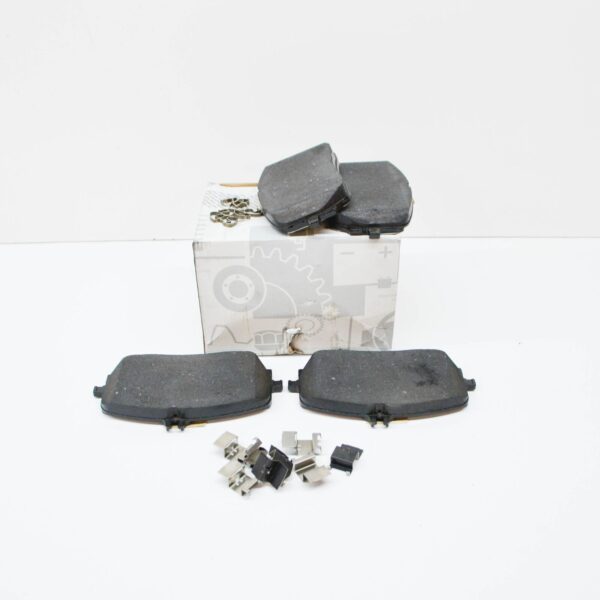 NEW MERCEDES-BENZ GLE W167 FRONT WHEEL BRAKE PAD SET A0004206803 ORIGINAL - Image 2