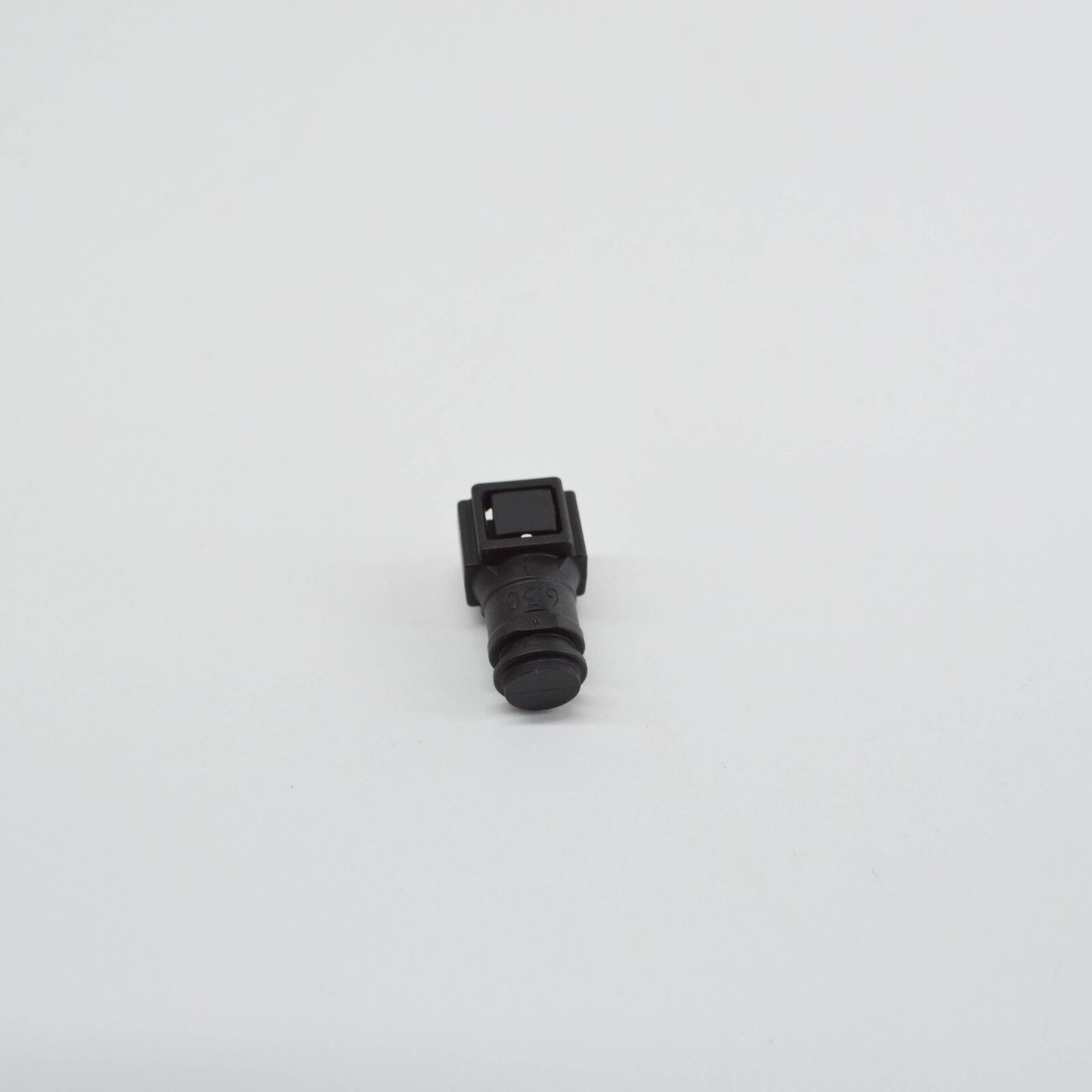 NEW AUDI A4 B8 FUEL PUMP CLOSURE CAP 8R0201263A ORIGINAL 2 NEW AUDI A4 B8 FUEL PUMP CLOSURE CAP 8R0201263A ORIGINAL - Image 2