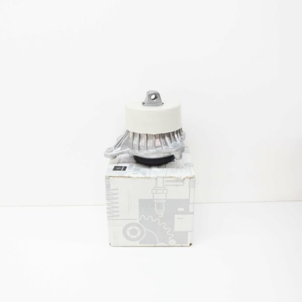NEW MERCEDES-BENZ C W205 AMG FRONT LEFT ENGINE MOUNT A2052404500 ORIGINAL - Image 2