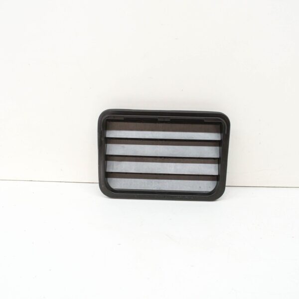 NEW MB S W222 REAR QUARTER PANEL LEFT VENTILATION GRILLE A2228300142 ORIGINAL - Image 2