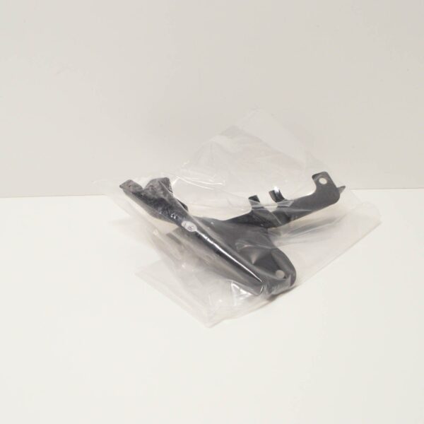NEW MERCEDES BENZ B W246 FRONT HOOD HINGE COVER LEFT A2468800544 ORIGINAL - Image 2