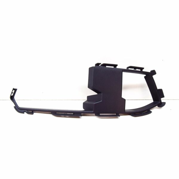 NEW AUDI A3 S3 SPORTBACK FRONT RIGHT END CAP 8V3807152 2015 - Image 2