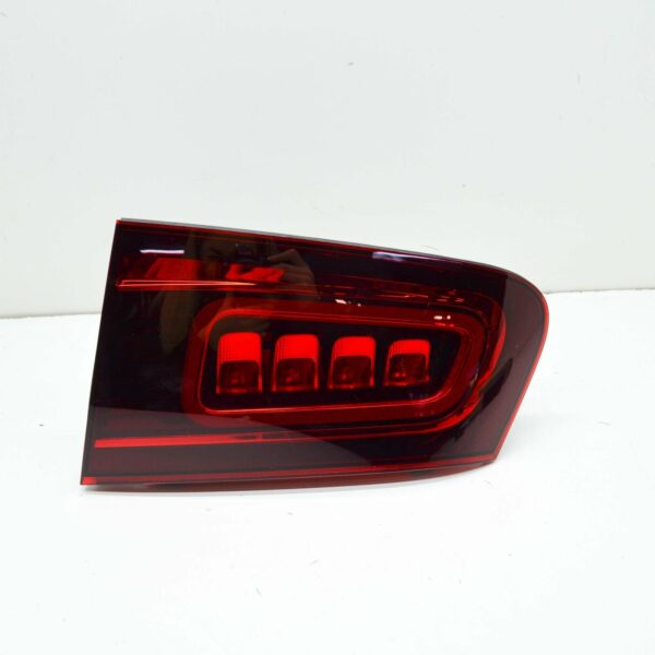 NEW MB GLC C253 REAR LEFT TAILGATE TRUNK TAILLIGHT LAMP A2539060102 - Image 2