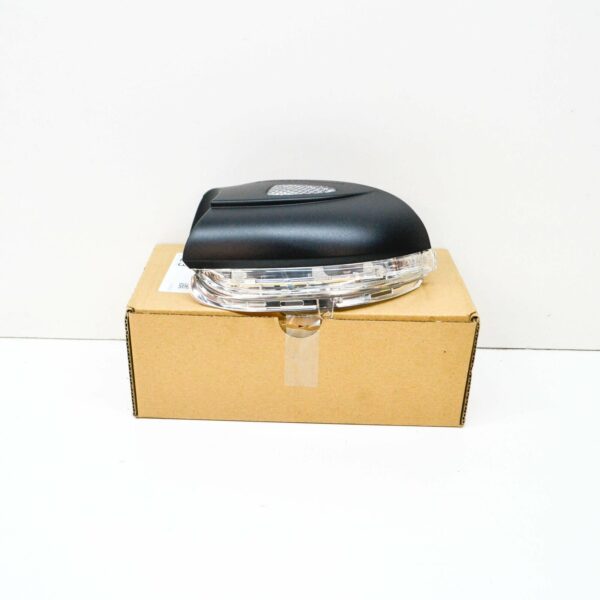 NEW VW GOLF MK6 5K FRONT RIGHT DOOR MIRROR TURN INDICATOR 5K0949102A - Image 2