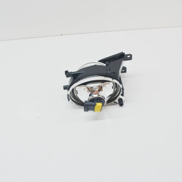 NEW BMW 5 E39 FRONT RIGHT FOG LIGHT 63176900222 ORIGINAL - Image 2