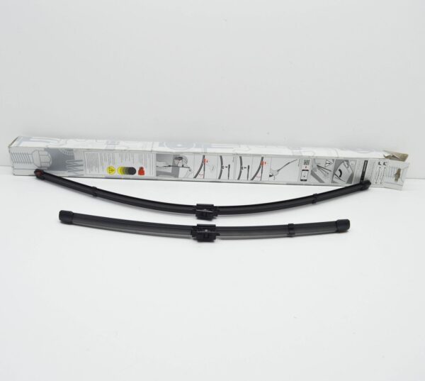 NEW MERCEDES-BENZ VITO W447 FRONT WIPER BLADE SET LHD A4478205400 ORIGINAL - Image 2