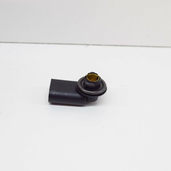 NEW VOLKSWAGEN BEETLE 1C BULB HOLDER SOCKET LAMP HOUSING 1C0953123C ORIGINAL - Image 2