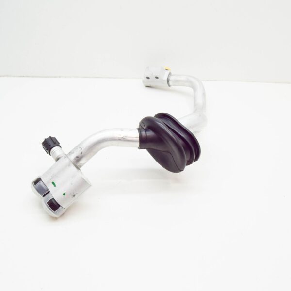 NEW AUDI A4 AVANT B8 A/C REFRIGERANT PIPE LHD 8K1260712K ORIGINAL - Image 2