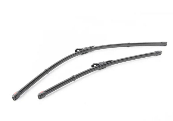 NEW MERCEDES-BENZ B W246 FRONT WIPER BLADE SET RHD A2468201345 ORIGINAL - Image 2