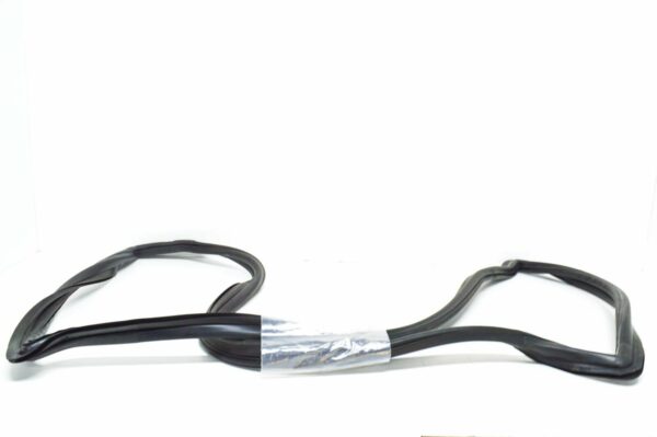 NEW MERCEDES-BENZ 190 W201 REAR WINDOW SEALING FRAME A2016700139 ORIGINAL - Image 2