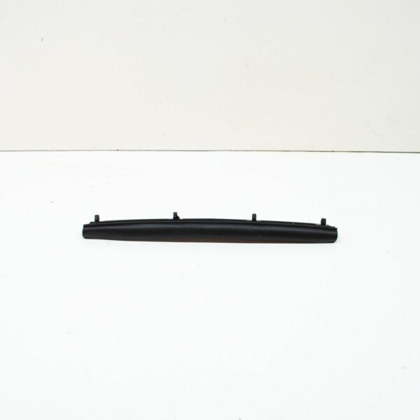 NEW AUDI Q2 GA FRONT BONNET HOOD LEFT IMPACT SEAL 81A823125 ORIGINAL - Image 2