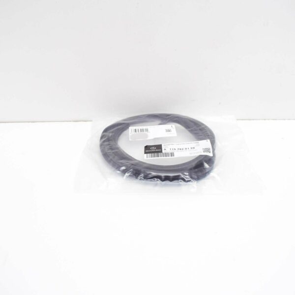 NEW MERCEDES-BENZ SALOON W123 SLIDING ROOF SEAL A1157820198 - Image 2