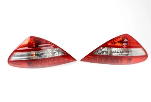 NEW MB SL R230 REAR LEFT AND RIGHT TAILLIGHT SET A2308201164 A2308201264 - Image 2