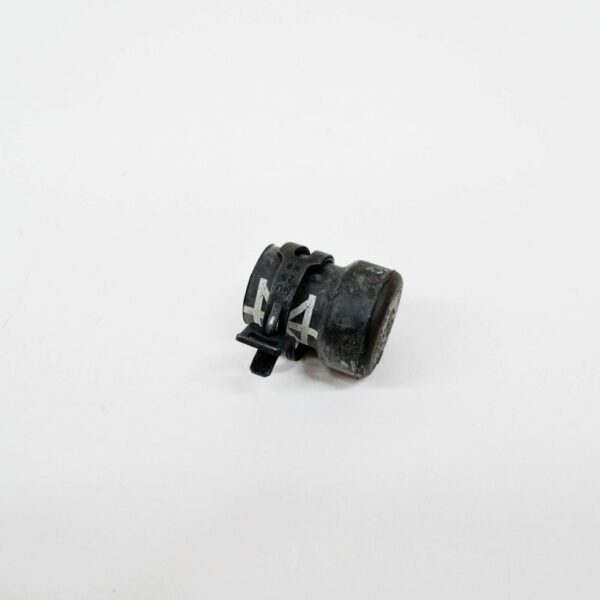 NEW MINI CLUBMAN R55 COOLANT HOSE BLIND PLUG 17122754235 2754235 ORIGINAL - Image 2
