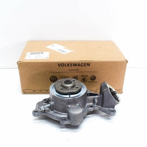NEW AUDI A6 C8 ENGINE WATER PUMP 06M121013D ORIGINAL - Image 2