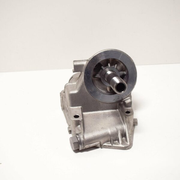 NEW AUDI A4 B7 OIL FILTER BRACKET 06A115405BS - Image 2