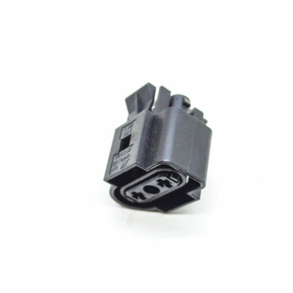 NEW AUDI A3 8P WINDSCREEN WASHER SYSTEM FLAT CONTACT HOUSING 7M0973202 ORIGINAL - Image 2