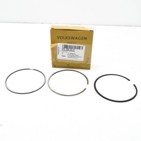 NEW AUDI R8 4S PISTON RINGS SET 077198151P - Image 2