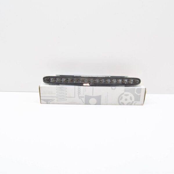NEW MERCEDES-BENZ SL R230 ADDITIONAL BRAKE LIGHT A2308200956 ORIGINAL - Image 2