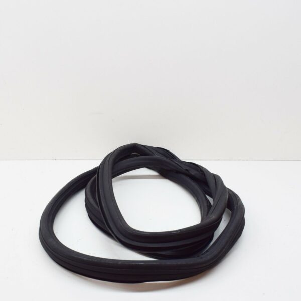 NEW MB SALOON W123 FRONT WINDSHIELD WEATHER STRIP SEAL A1236700439 ORIGINAL - Image 2