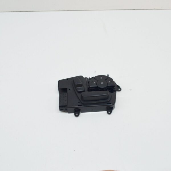 NEW MERCEDES BENZ SLK R171 RIGHT SEAT SWITCH BUTTONS A1718209910 - Image 2