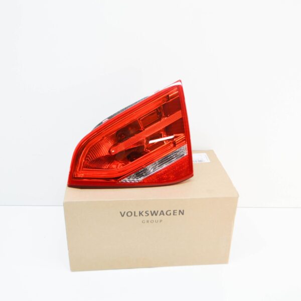 NEW AUDI A3 CABRIO 8P REAR RIGHT SIDE TAILGATE TAILLIGHT 8P7945094 - Image 2