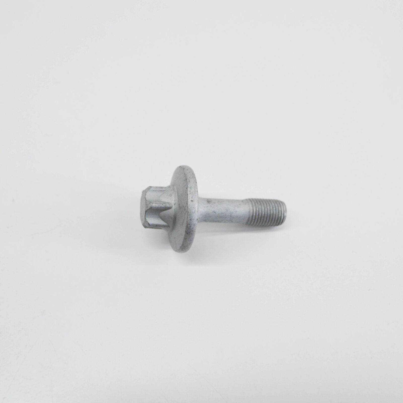 NEW MERCEDES-BENZ CLA C118 FRONT AXLE KNUCKLE BOLT A0049901103 ORIGINAL 2 NEW MERCEDES-BENZ CLA C118 FRONT AXLE KNUCKLE BOLT A0049901103 ORIGINAL - Image 2