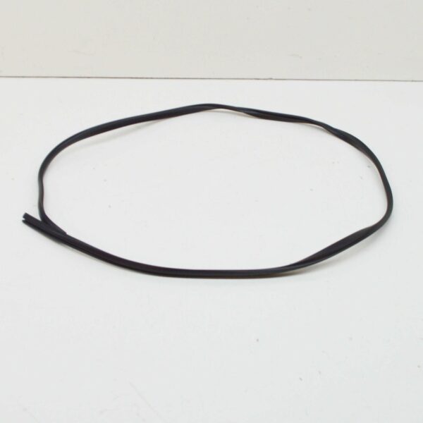 NEW BMW 6 E24 REAR SIDE WINDOW RUBBER SEAL 51211870067 1870067 ORIGINAL - Image 2