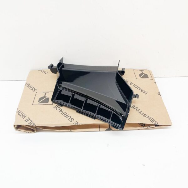 NEW AUDI RS4 B9 AVANT QUATTRO FRONT BUMPER RIGHT AIR GUIDE 8W0121764CT94 - Image 2