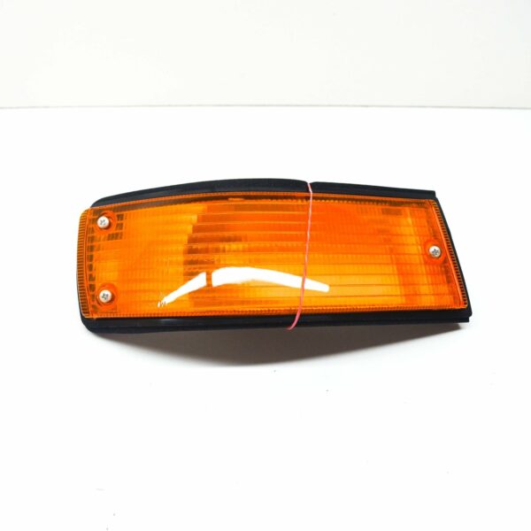 NEW BMW 5 E28 FRONT LEFT TURN CORNER LIGHT INDICATOR 1373297 63131373297 - Image 2
