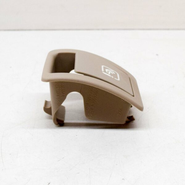 NEW MB C W205 REAR SEAT ISOFIX COVER A20592009108R73 ORIGINAL - Image 2