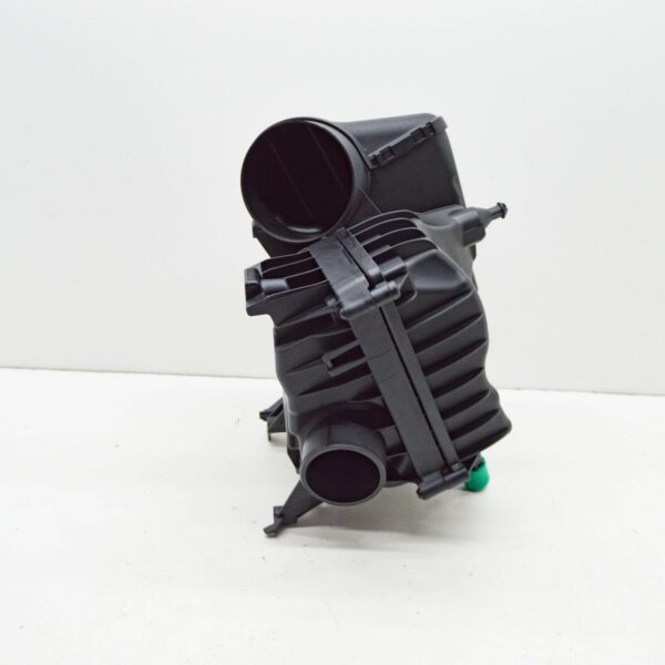 NEW MERCEDES-BENZ A W177 AIR FILTER BOX A2820903800 - Image 2