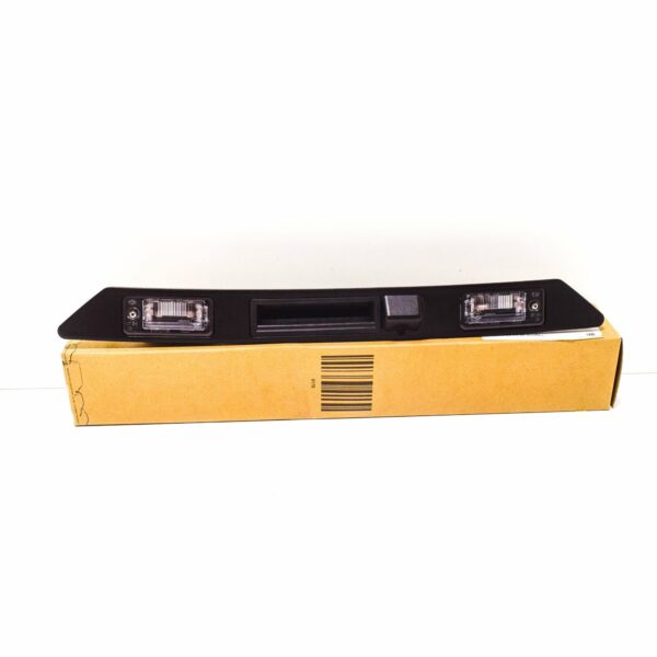 NEW AUDI A3 S3 8P LICENSE NUMBER PLATE TAILGATE GRIP HANDLE 4L08275743FZ - Image 2