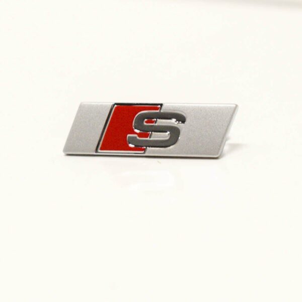 NEW AUDI A3 8V S BADGE MULTIFUNCTION STEERING WHEEL EMBLEM 8W0419685C - Image 2