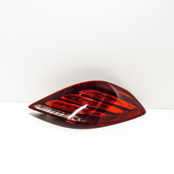 NEW MERCEDES-BENZ S-CLASS W222 REAR RIGHT TAILLIGHT A2229065701 - Image 2