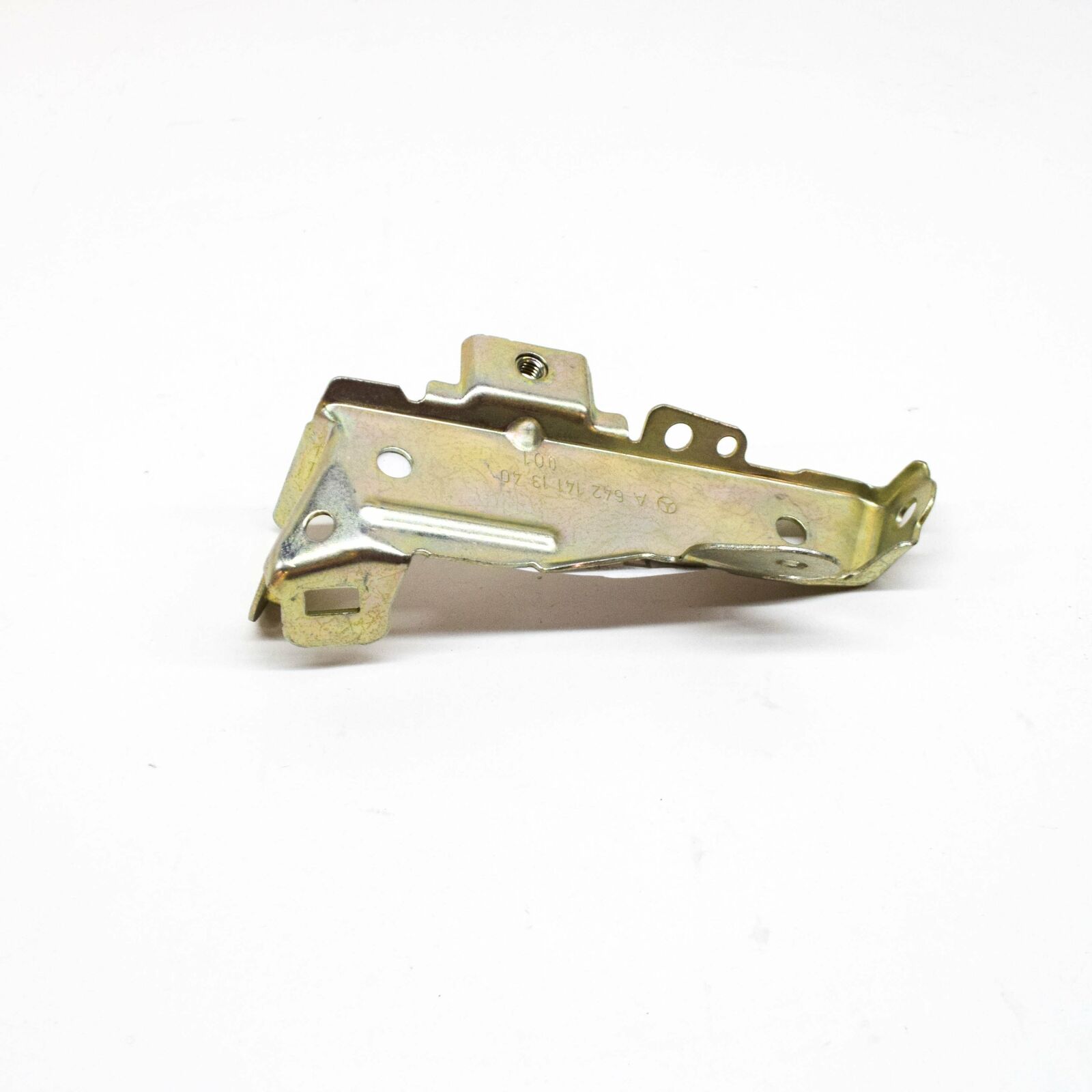 NEW MERCEDES-BENZ E W212 CROSS PIPE TO CYLINDER HEAD HOLDER A6421411340 ORIGINAL 2 NEW MERCEDES-BENZ E W212 CROSS PIPE TO CYLINDER HEAD HOLDER A6421411340 ORIGINAL - Image 2