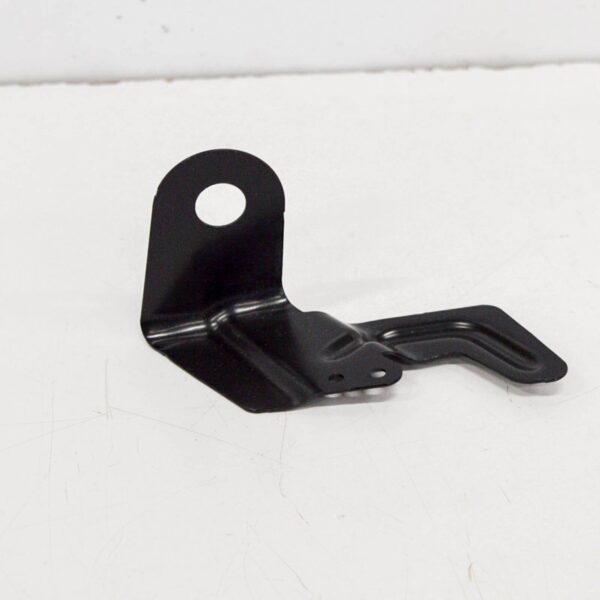 NEW AUDI A3 S3 8V FRONT LEFT WING BRACKET 8V5821471A ORIGINAL - Image 2